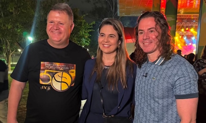 Pre-candidatos, Carol Gomes e Andr� Gomes confirmam apoio � reelei��o de Veneziano para o Senado