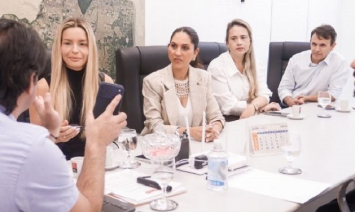 Leo Bezerra assina doa��o de terreno para nova sede do Minist�rio P�blico do Trabalho em Jo�o Pessoa