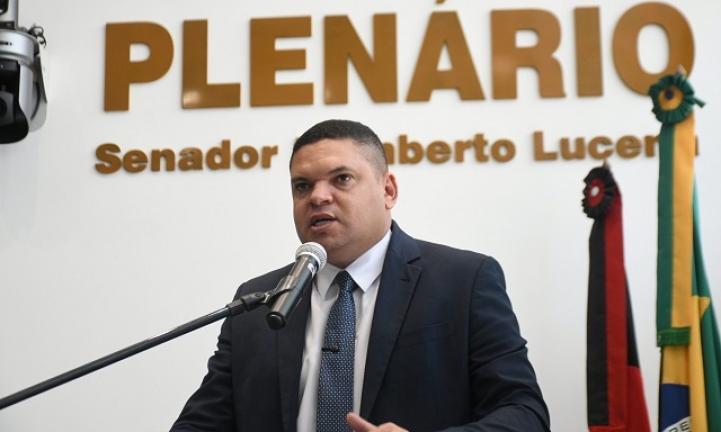 Jo�o Pessoa: Vereador R�mulo Dantas defende reforma no Gin�sio Hermes Taurino, em Mangabeira